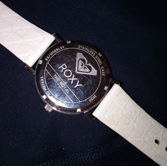 Women's Roxy watch - Picture 3 of 3